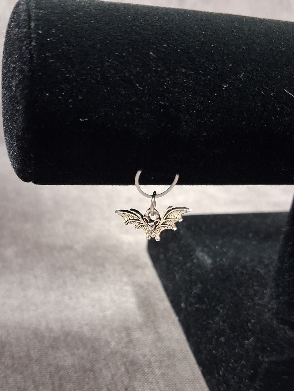 Silver Tone Metal 22mm x 11mm Double Sided Flying Bat with Face Spread Wings NEW
